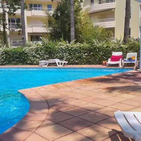 Agreable Et Salle De Bain Privee Dans Notre Partage * Κάννες